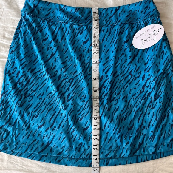 NWT Greg Norman Play Dry Blue Animal Print Golf Athletic Skort M - Picture 11 of 11